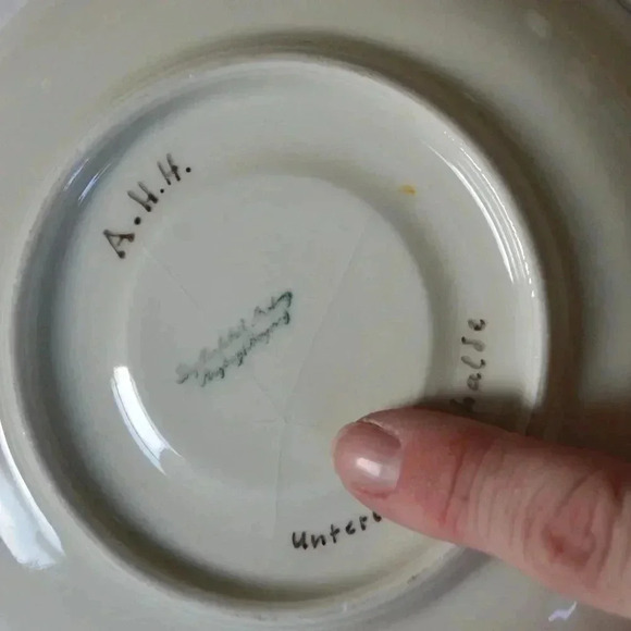 Vtg Hand Painted  Saucers - Picture 12 of 12